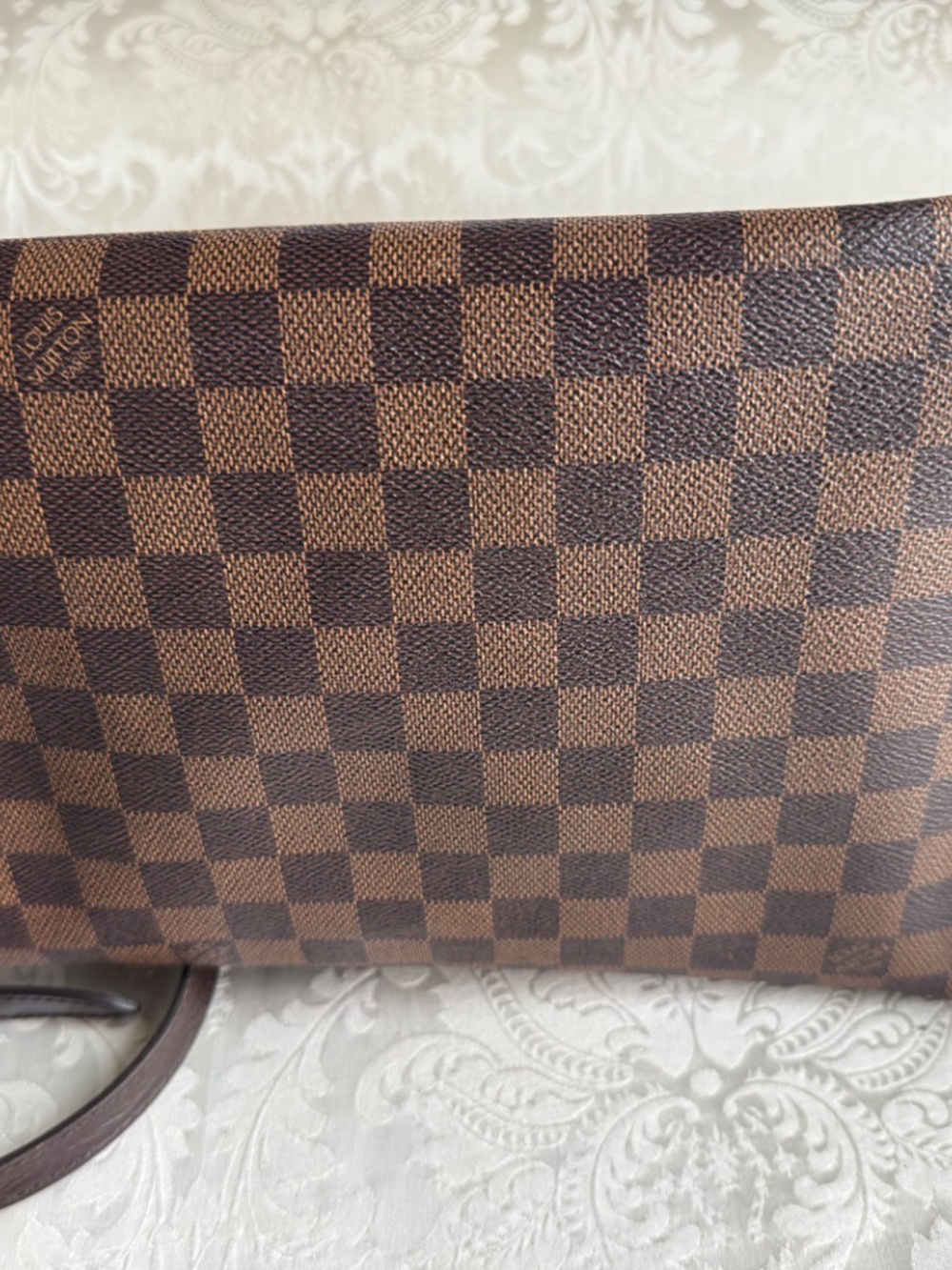 Authentic Louis Vuitton Speedy Bandouliere 35, Damier Ebene - Picture 3 of 6